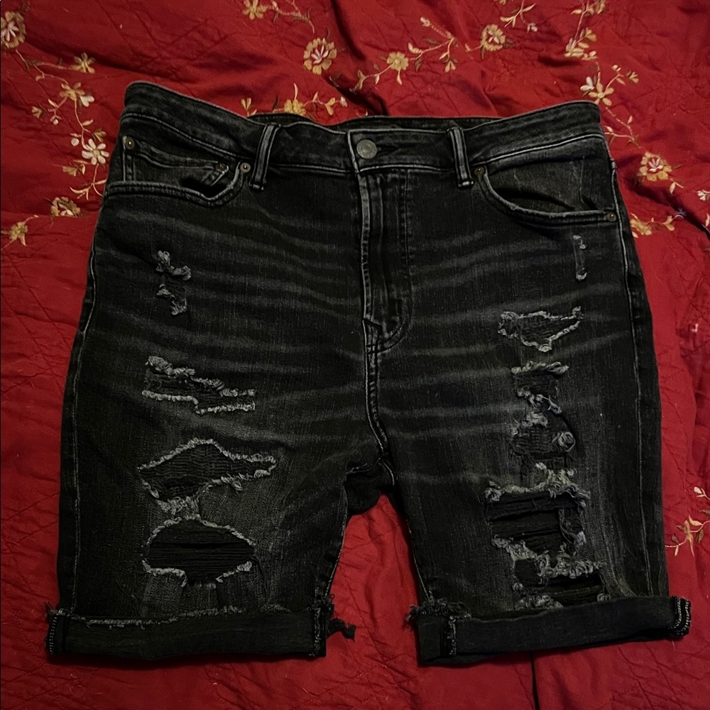 🔥Distressed Black Denim Shorts
